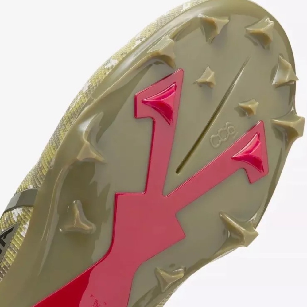 Nike Alpha Menace Elite 3 x Travis Kelce Football Cleats  FN0113 200 New - Picture 6 of 7